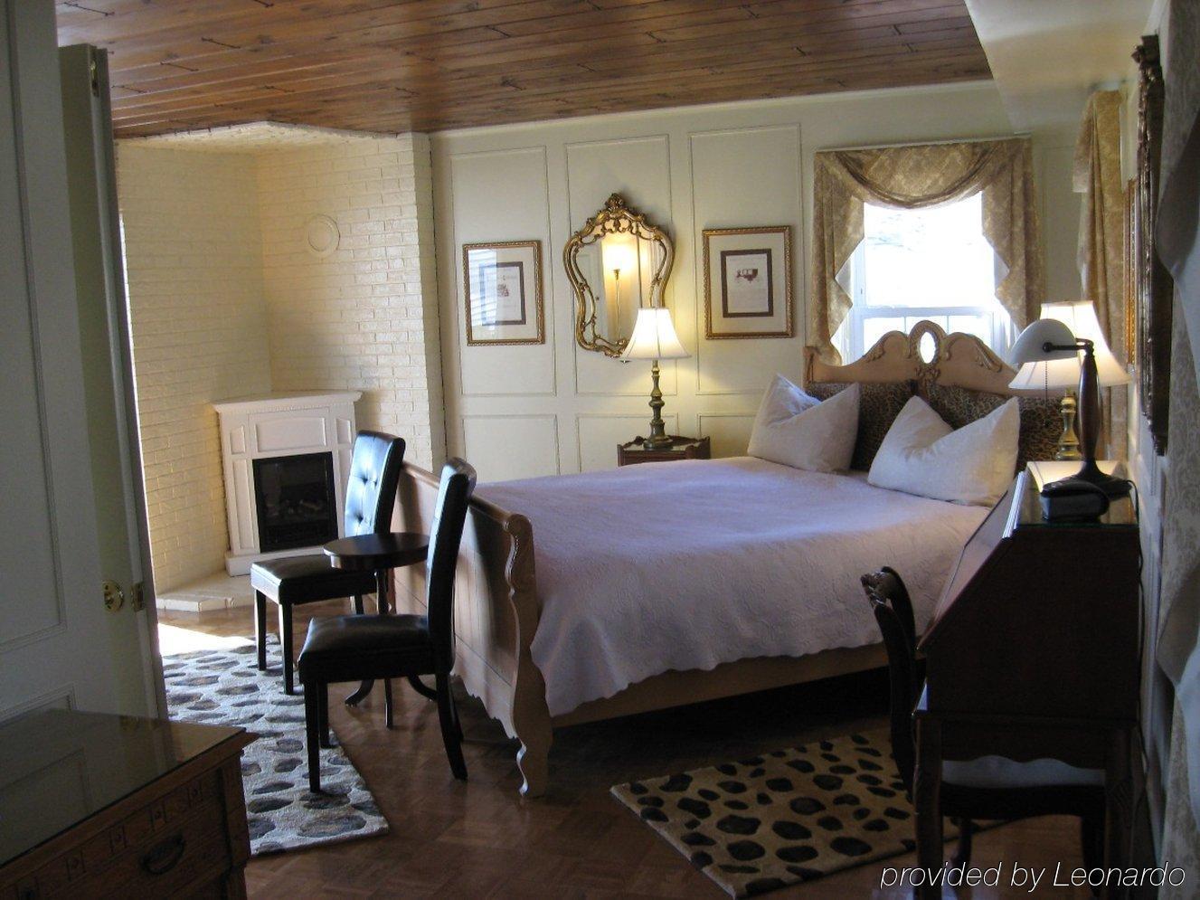 Historic Jacob Hill Inn Сиконк Экстерьер фото