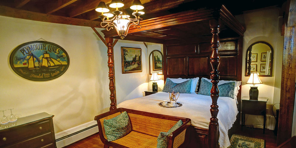 Historic Jacob Hill Inn Сиконк Экстерьер фото