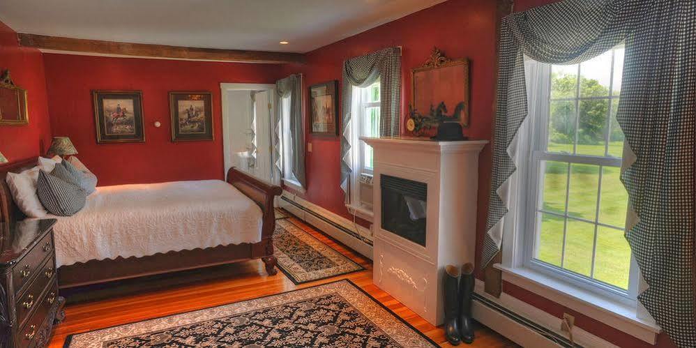 Historic Jacob Hill Inn Сиконк Экстерьер фото